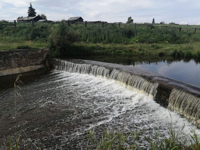 Местный водопад